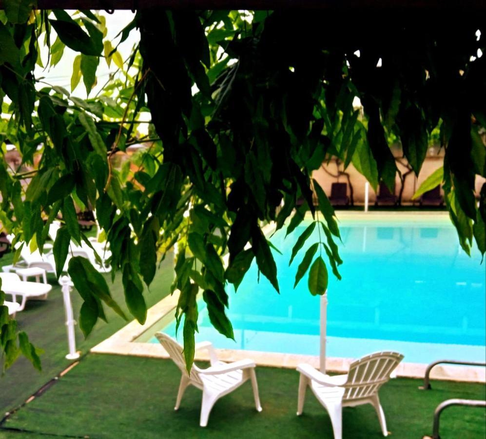 Agriturismo Al Passaggio Di Pirro Villa Miglionico Luaran gambar