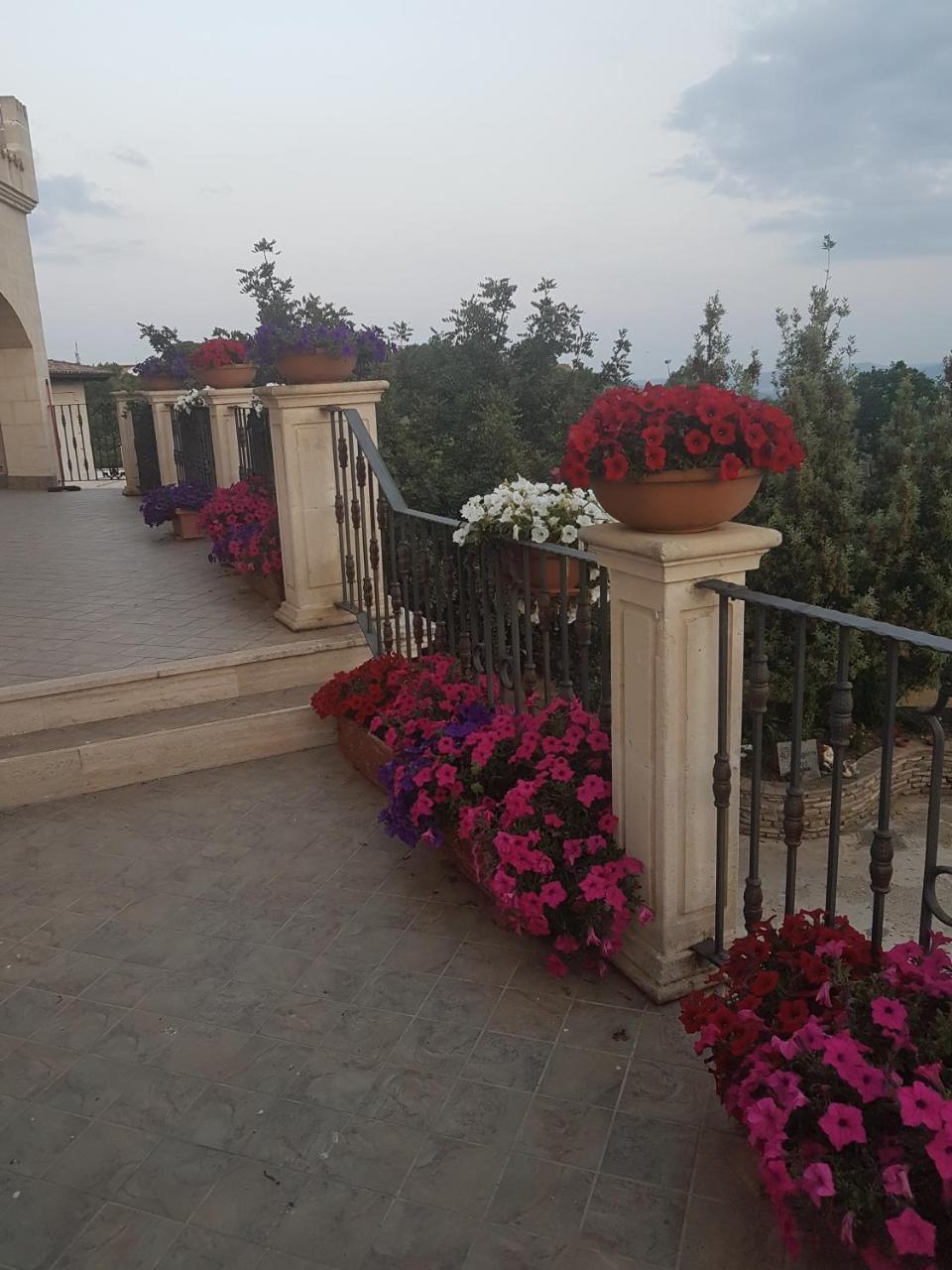 Agriturismo Al Passaggio Di Pirro Villa Miglionico Luaran gambar
